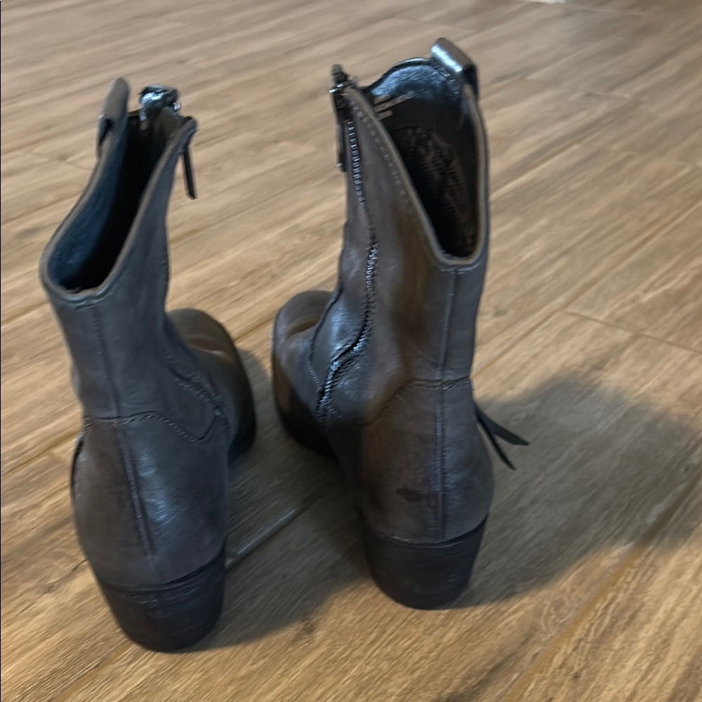 Born Grey Leather Ankle Boots - Picture 4 of 7